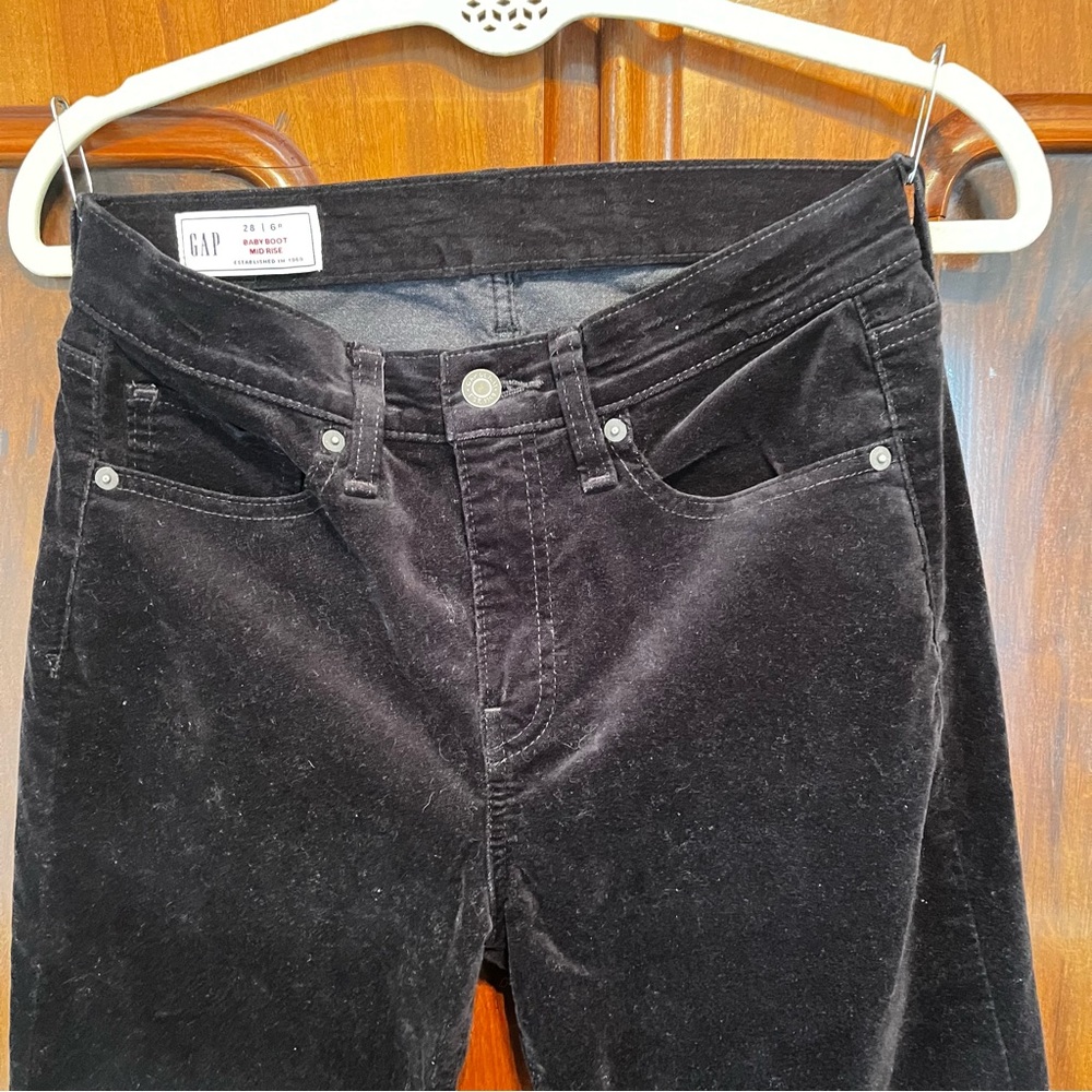 GAP Women's Baby Bootcut Mid Rise Black Corduroy - Picture 2 of 4
